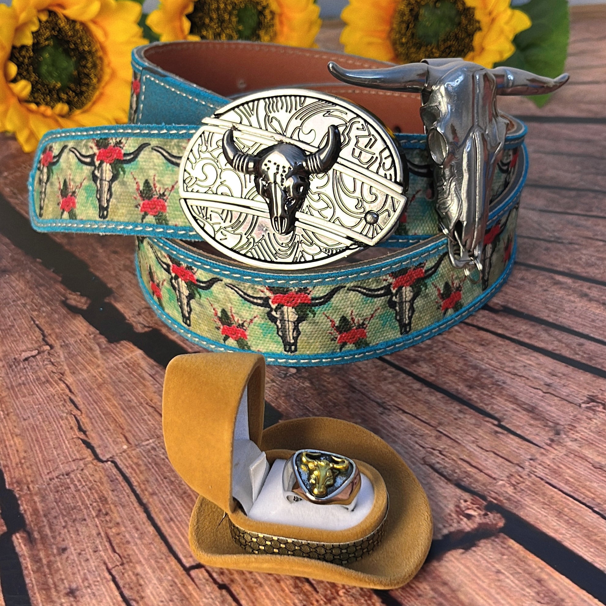 Longhorn Skull Fabric Belt Set