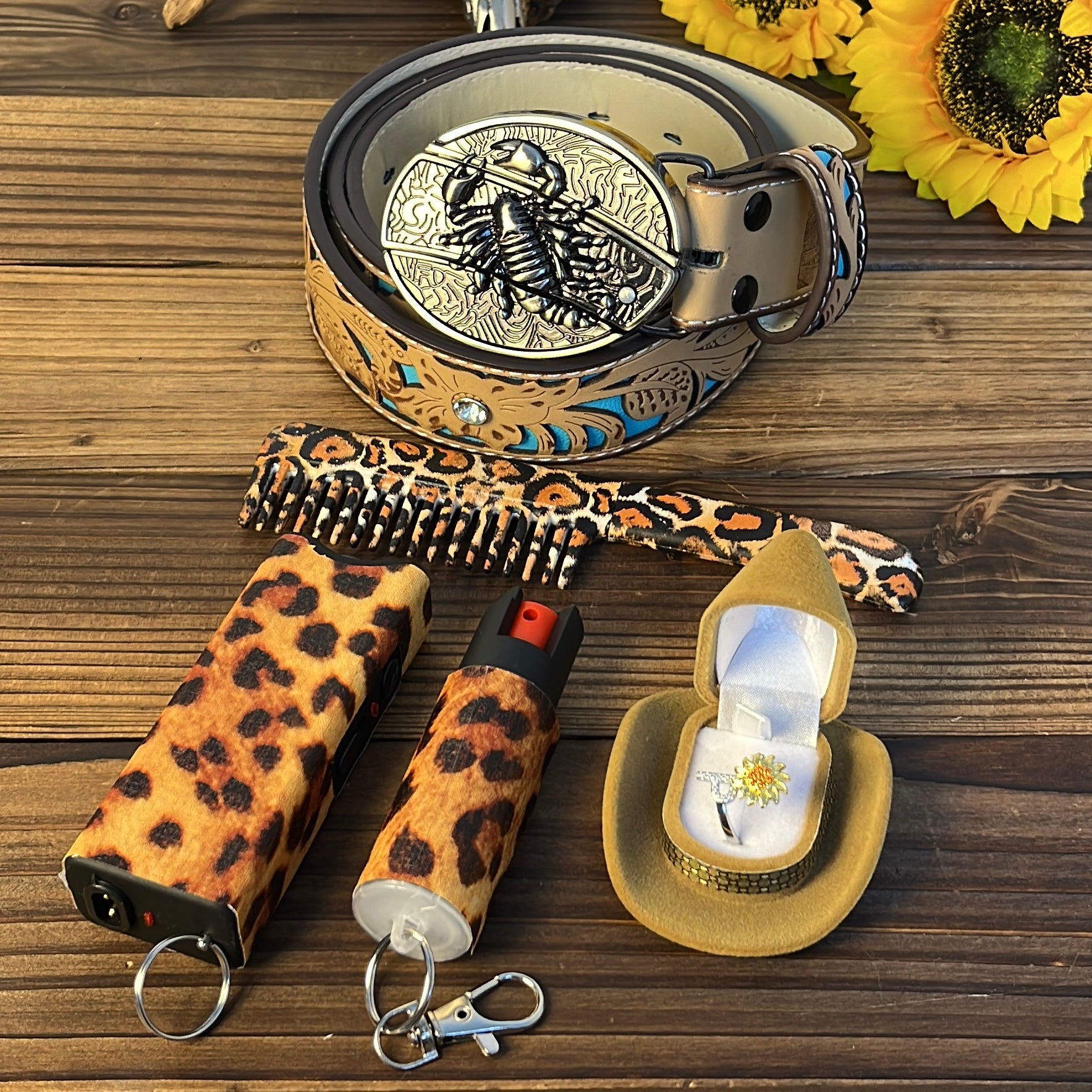 Leopard print self-defense set