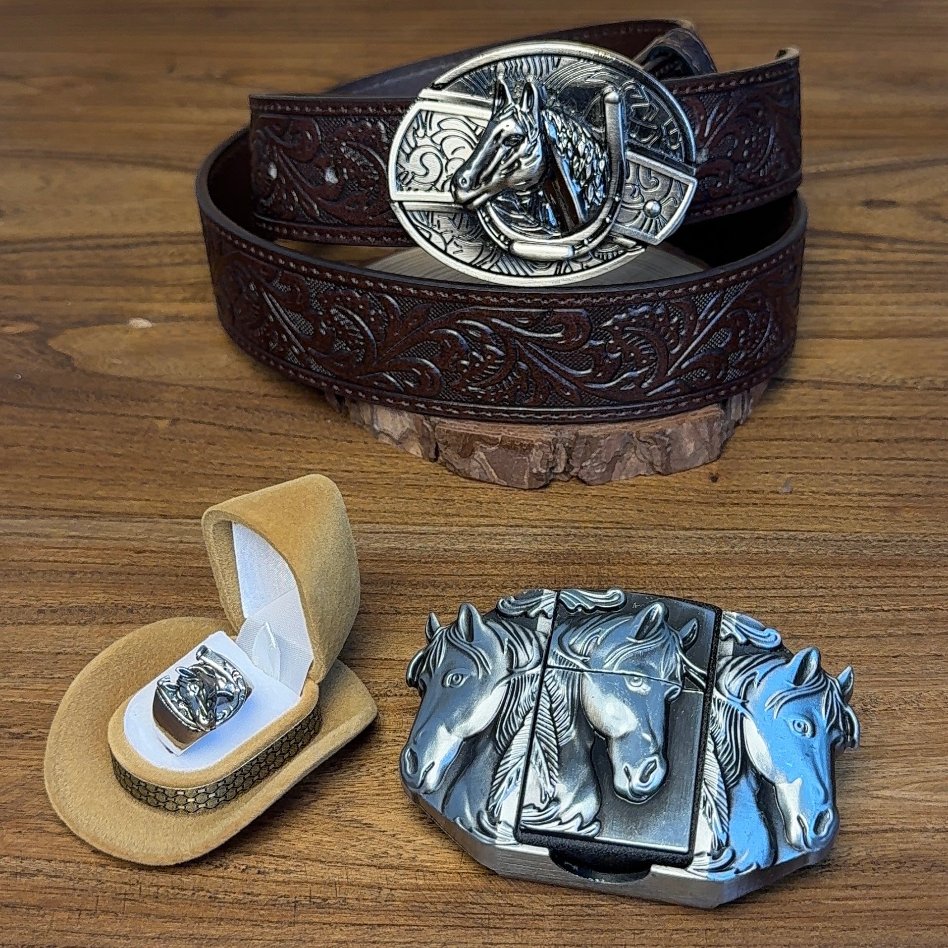 Western cowboy horse-themed belt set