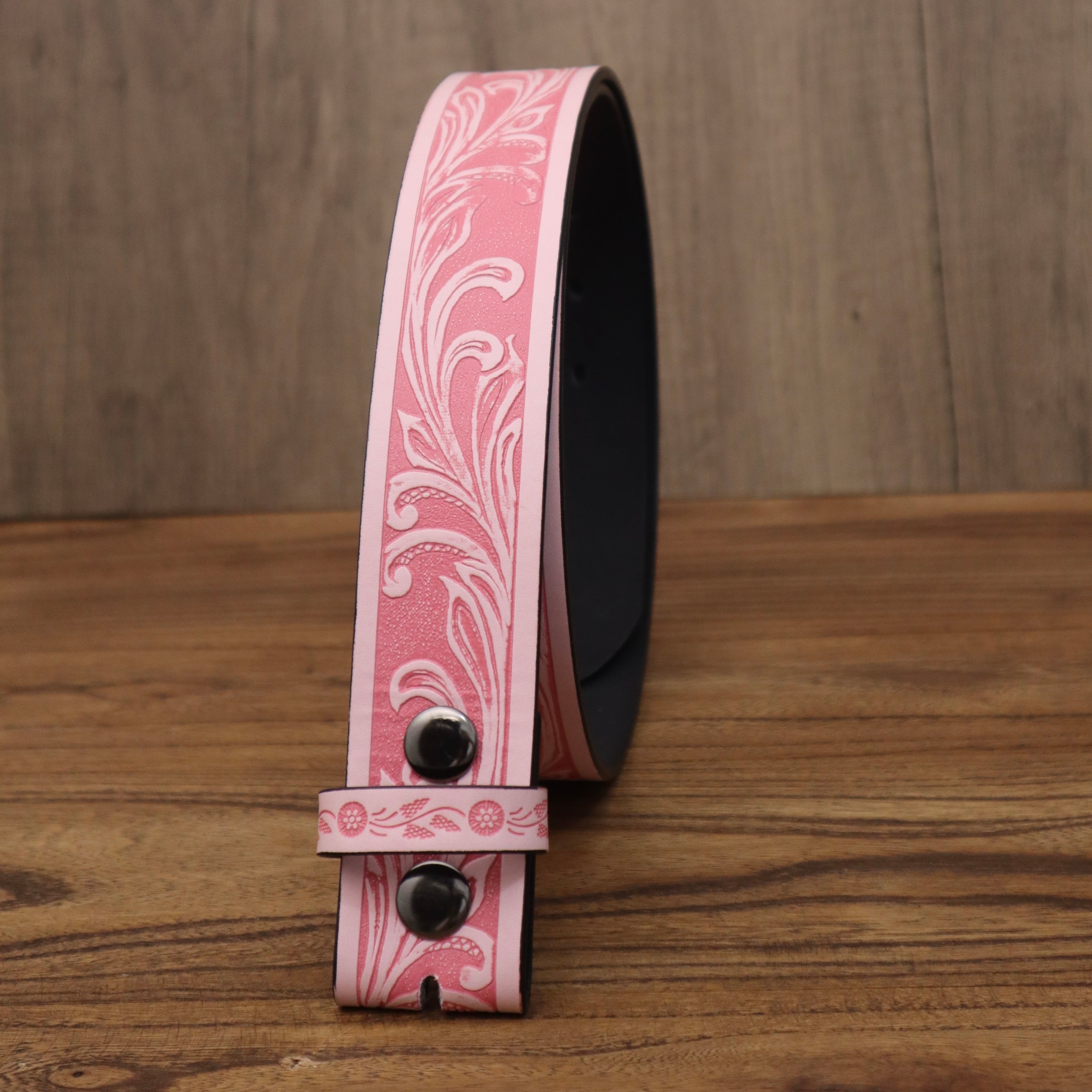 Hello Kitty belt Versatile embossed belt for personalized styling