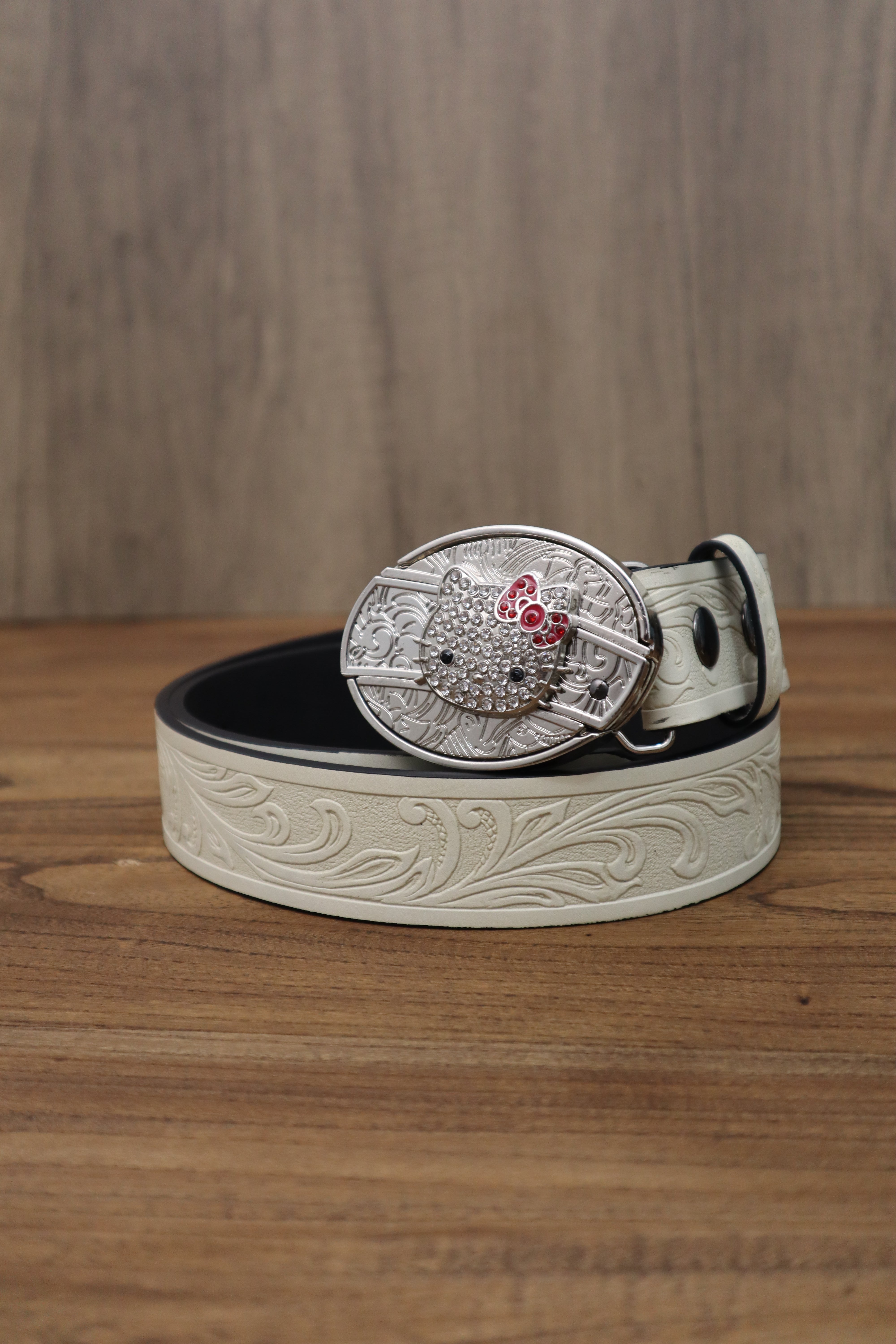 Hello Kitty belt Versatile embossed belt for personalized styling