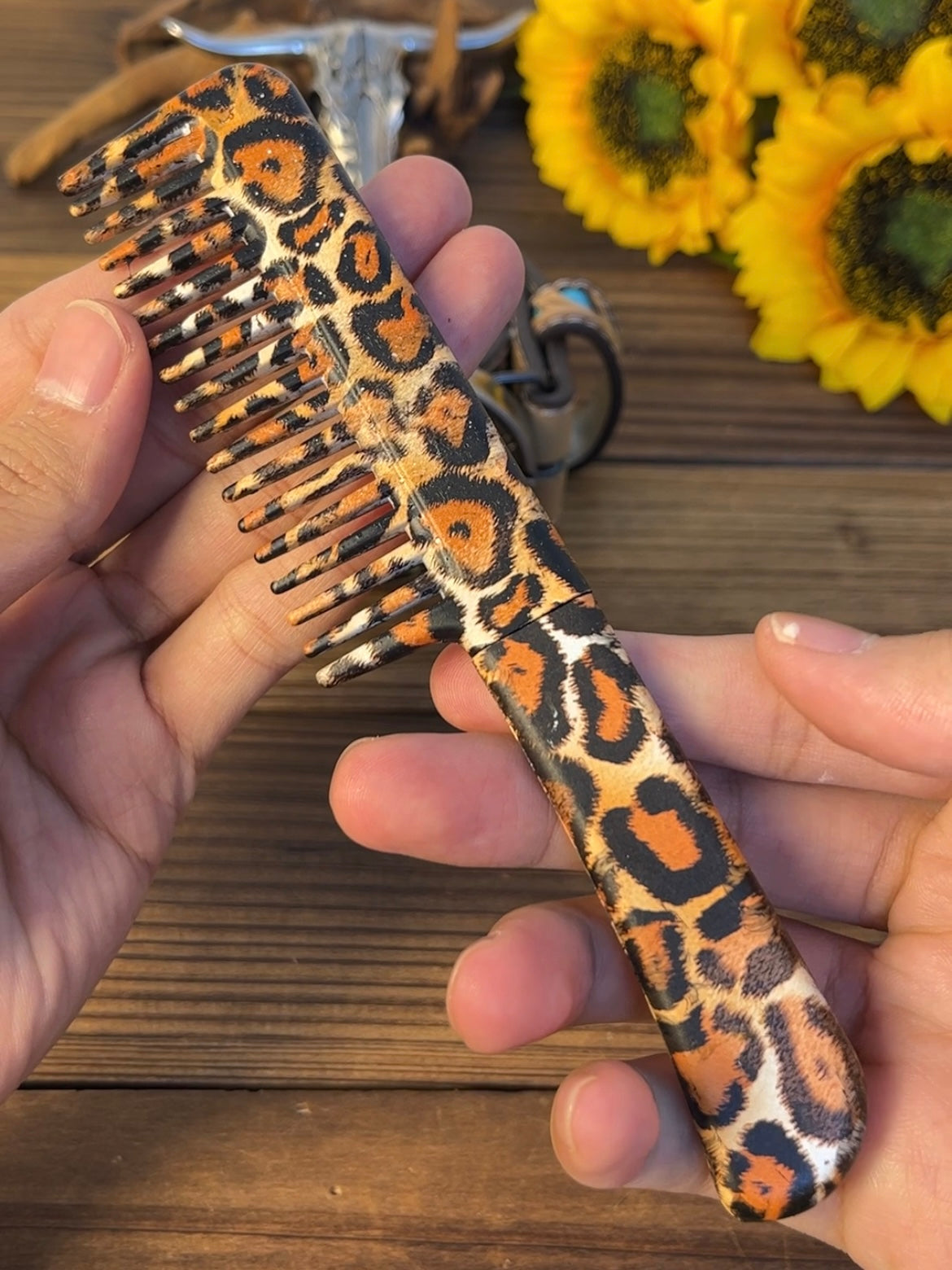 Leopard print self-defense set