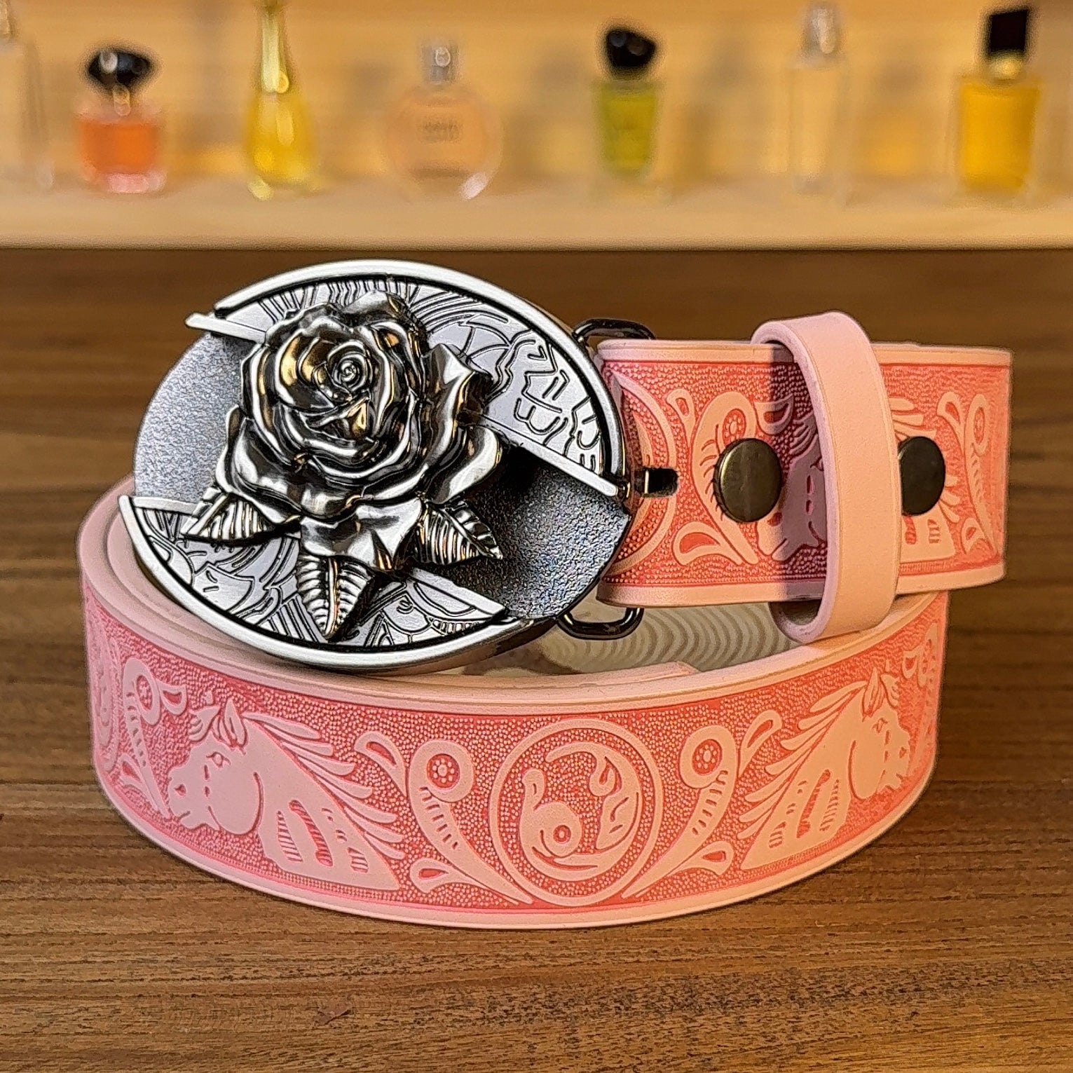 Rose pink leather belt knife