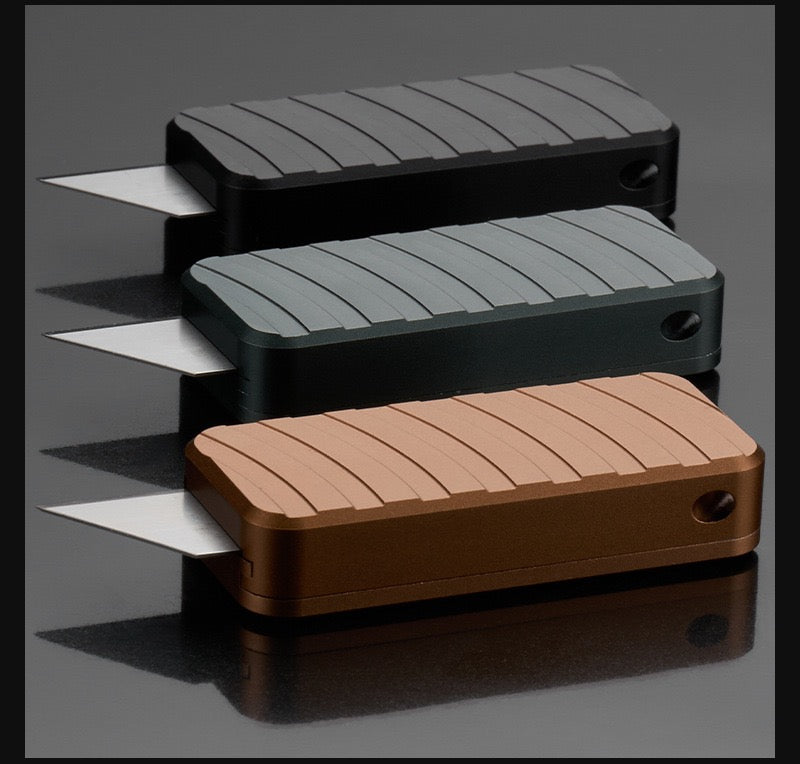 Country-style deerskin belt set