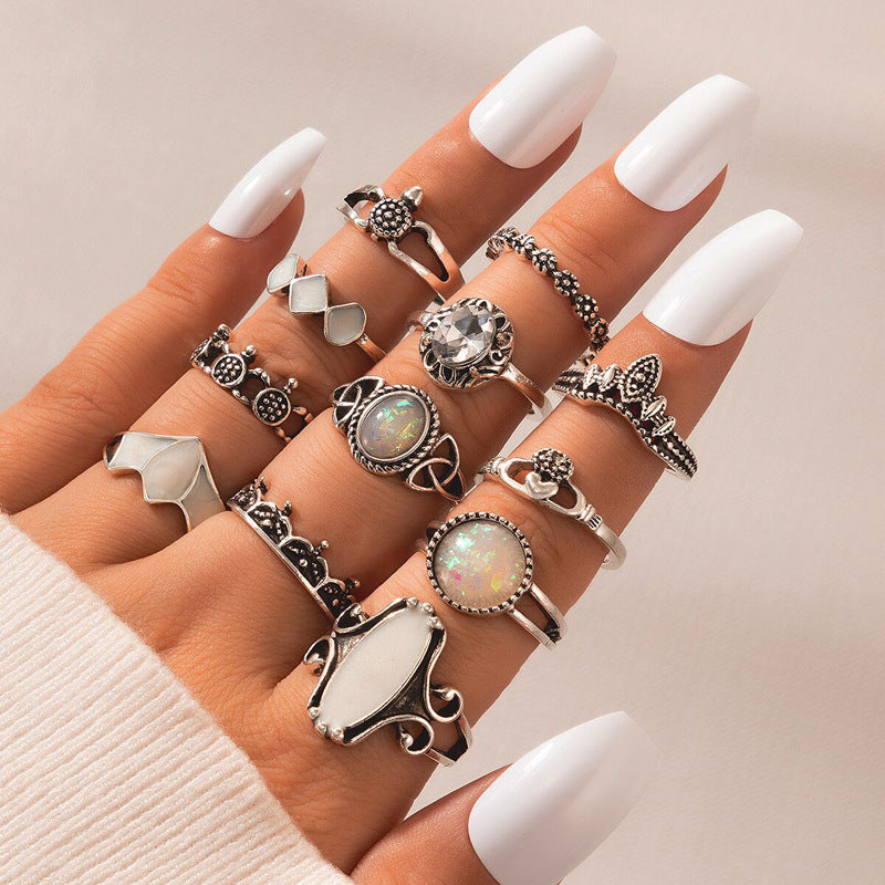 8-piece ring set vintage with turquoise carved feather ring